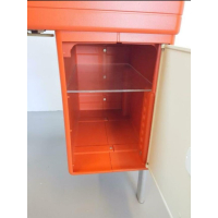 Italiaans vintage design bureau met stoel en bureaulamp